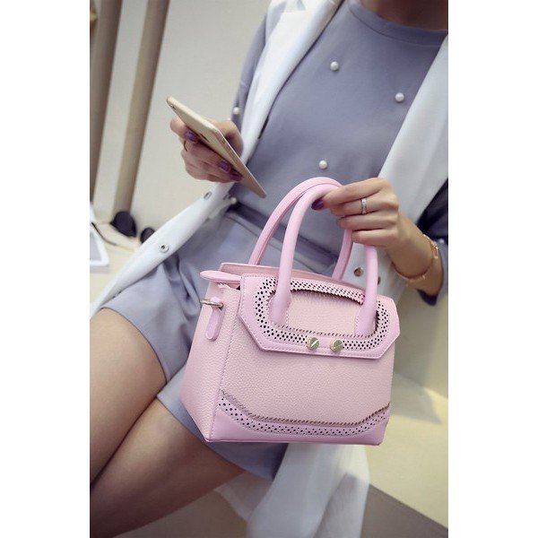 Linda_LKyu's tweet photo. Material PU, Ukuran 21 x 17 x 12 With Longstrap Weight 0.65 #tasmini #tasimport #taswanita #tasmurah IDR 162.000 https://t.co/Rv5hRcZBUh