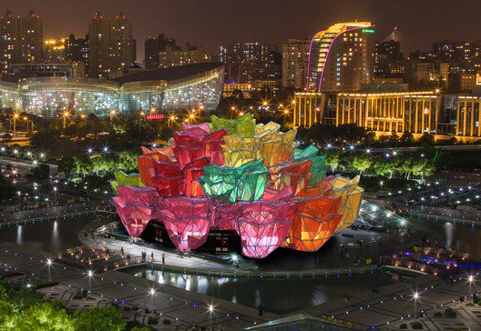 ArchDaily's tweet photo. Vasily Klyukin Professes His Love for Architecture with Roses Pavilion https://t.co/So0goDcTDI https://t.co/ON9TbDSeZh