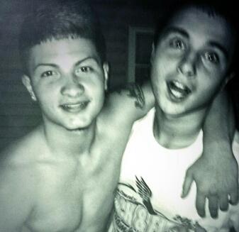 Mario_Rosarioo's tweet photo. #FreeMalik #FreeChubbz 😕✊❤ https://t.co/Bx9K1Uh6cs