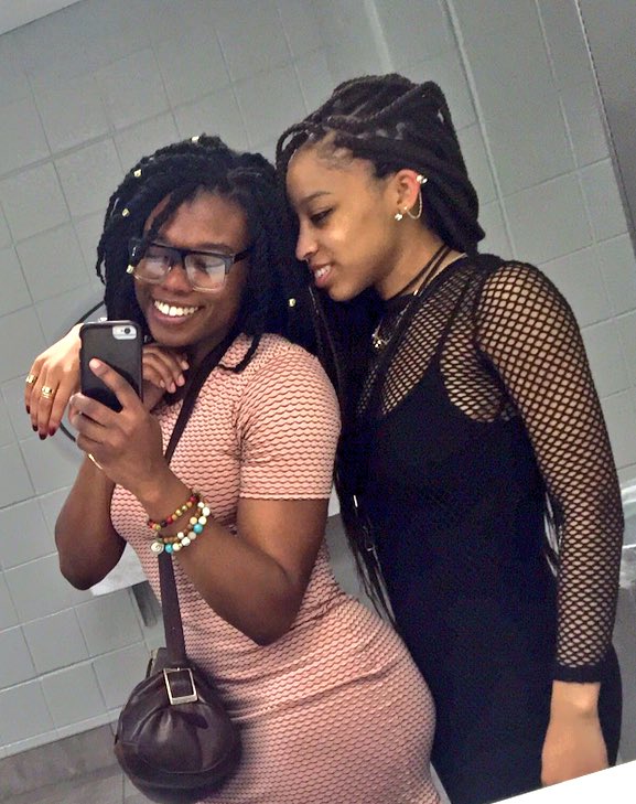 AsiaAshl3y's tweet photo. Baesia #NationalGirlfriendDay 😘😜😄 #TheLab3L https://t.co/yTcxU7IMnK