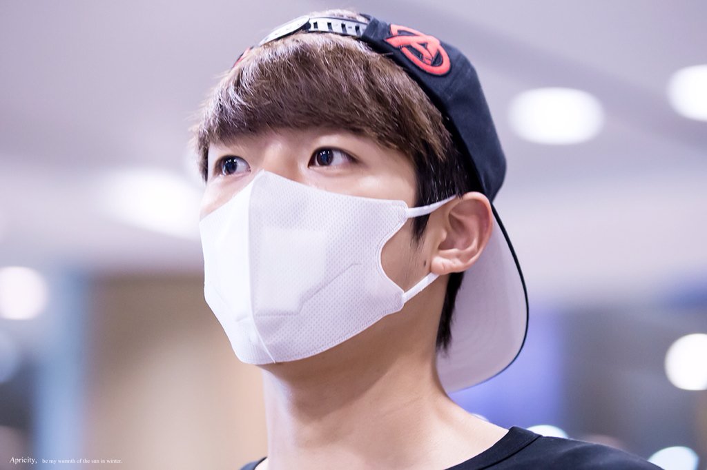 apricity0313's tweet photo. 160729,160801 ICN #성열 #명수 사진 업로드 완료 (￣▽￣)♡ https://t.co/7rKhdSceiH https://t.co/TTqVNY4Na3