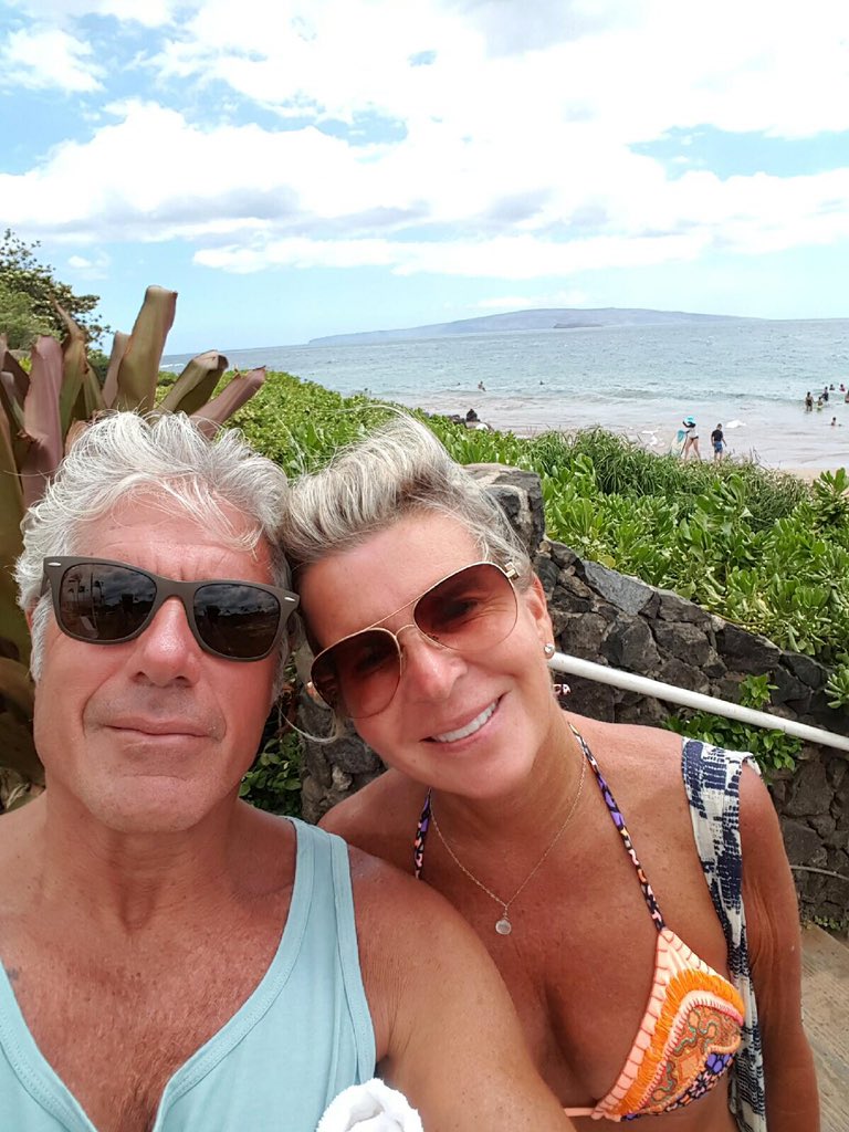 brenbooko's tweet photo. My parents are so beautiful!!! https://t.co/h18BMIROor