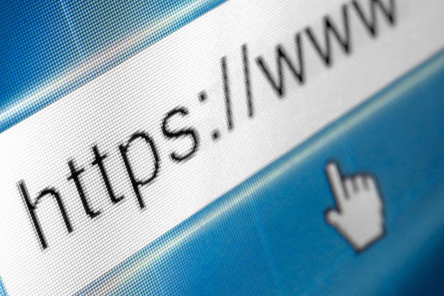 webrankinfo's tweet image. Rappel : Google favorise les sites en HTTPS, c'est un critère officiel du référencement n... bit.ly/1icjvmC