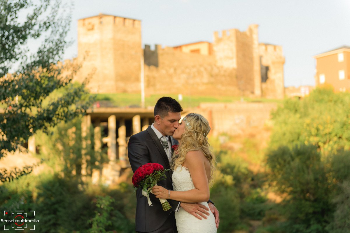 "Un aniversario es un momento para celebrar las alegrías de hoy, las memorias del ayer y las esperanzas del mañana".