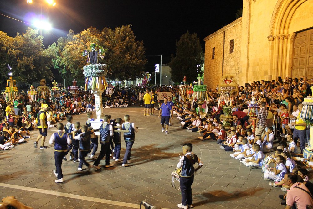 comunedisassari's tweet photo. Venerdì la Discesa dei Piccoli Candelieri. In mattinata le vestizioni https://t.co/wTHnfPSg81
#Sassari #Candelieri16 https://t.co/fyYTzBAGWj