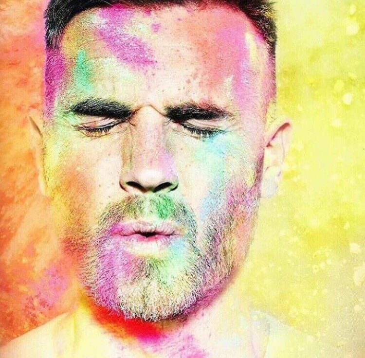 EventColour's tweet photo. @GaryBarlow totally rocking the powder paint look!! 😖 #eventcolour #powder #paint #colourrun #photography #colour https://t.co/wOI77kCKF0