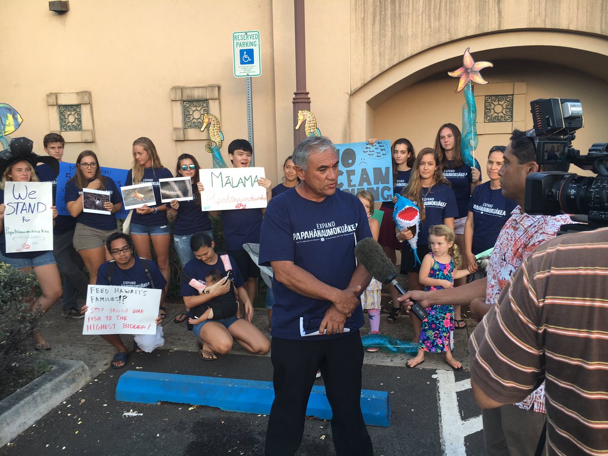 SethHorstmeyer's tweet photo. Protect Papahānaumokuākea for future generations @POTUS #expandpmnm #GoBigObama #Hawaii https://t.co/dhkD4iMgFK