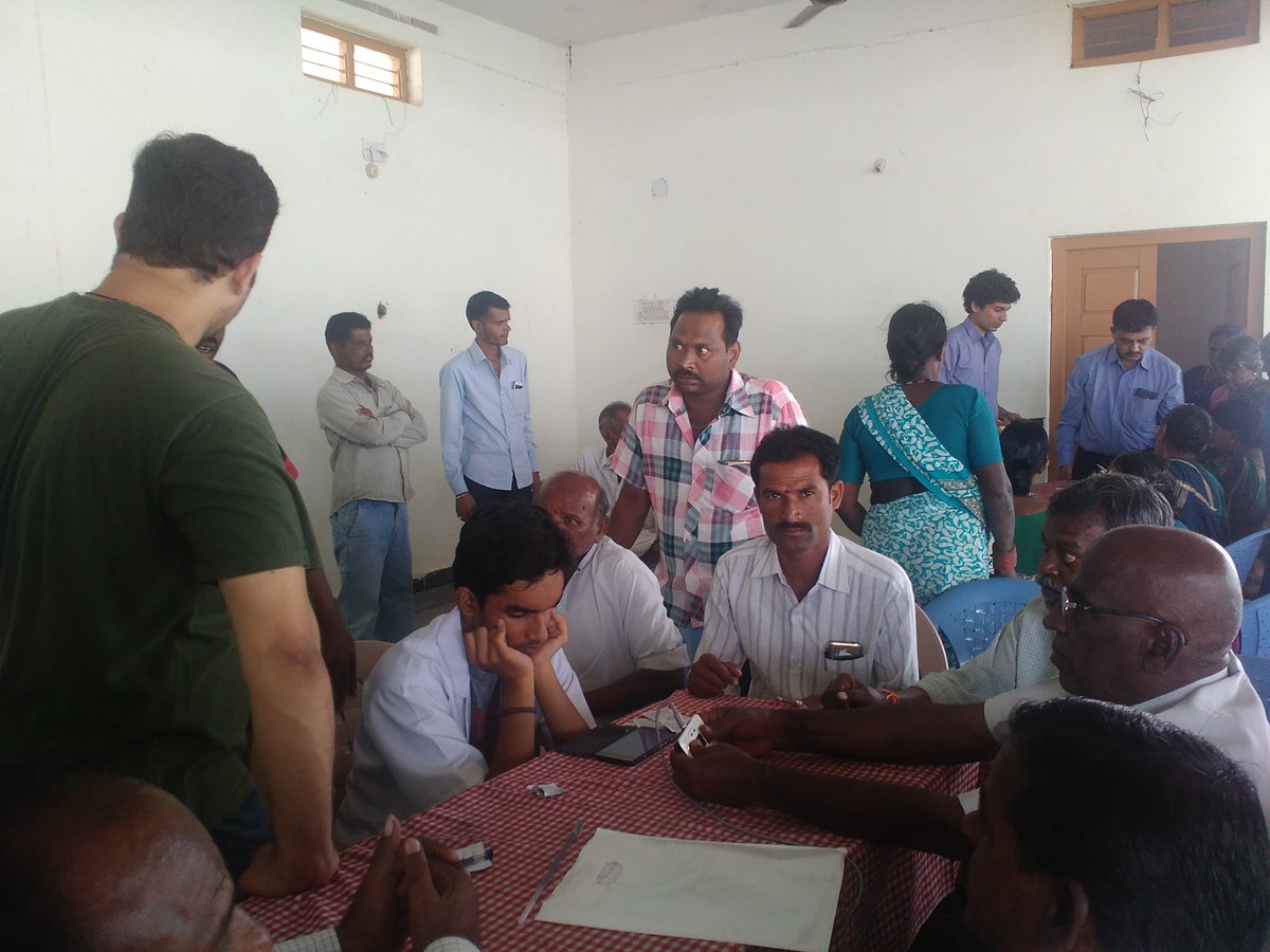 imedrixinc's tweet photo. Both genders felt at comfort doing an ECG screening @ IMEDRIX free heart screening camp @ Jadcherla, Telangana https://t.co/A28zCVhpDS