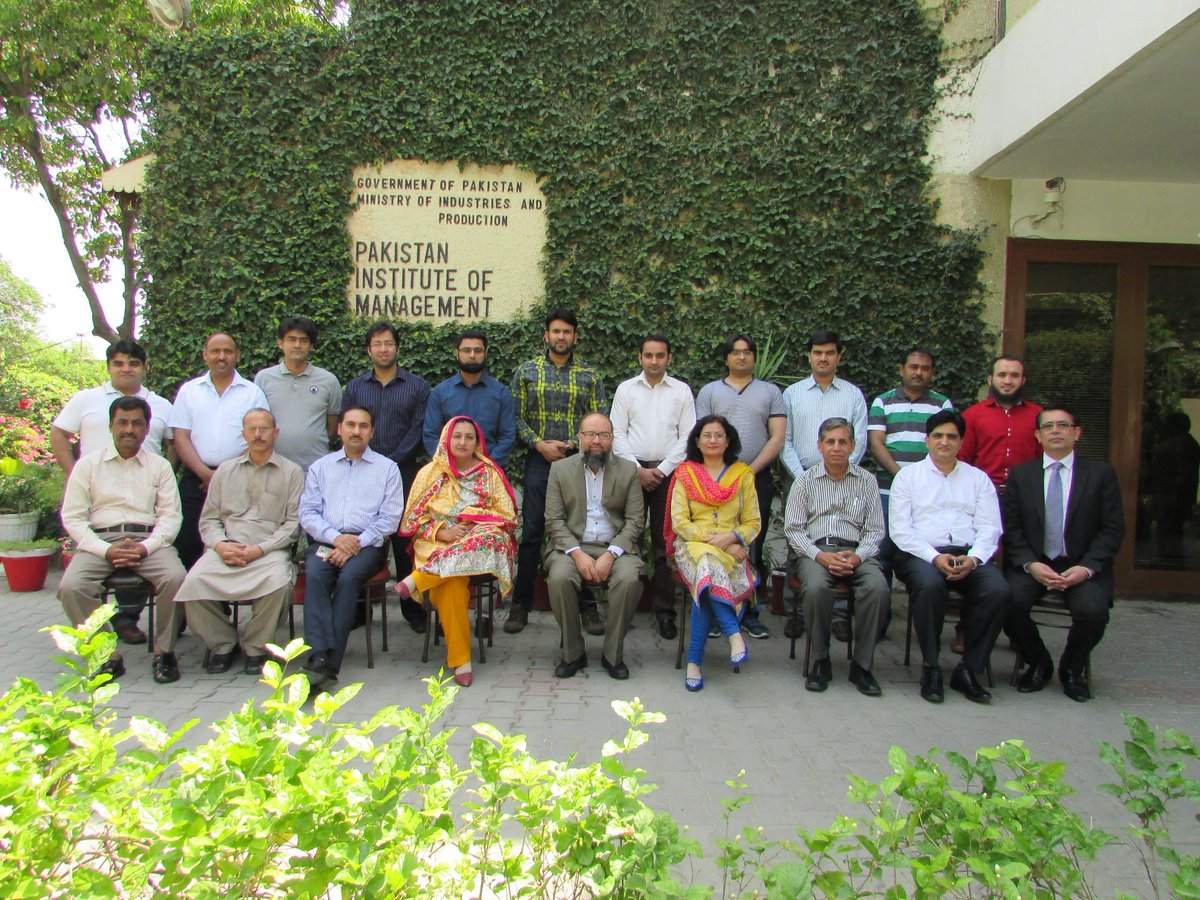 pimkhilhr's tweet photo. Enhancing Leadership Skills @PIM  April 25-28, 2016 https://t.co/0pVRibVOSZ