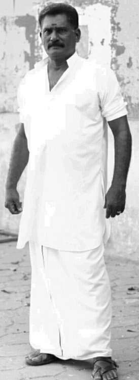 'கிடாரி' 
பட பூஜையன்று...

'ஆச்சி ஹவுஸ்', தி. நகர், சென்னை.
