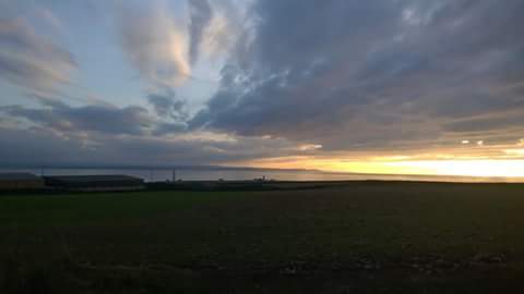 FarmersOfTheUK's tweet image. This is our farm we are rite on the coast of south wales