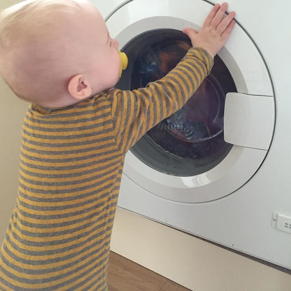 tobygoesbananas's tweet photo. Gabe has a new found fascination with the washing machine this morning. #instababy #newdis… https://t.co/nzEy8tROqn https://t.co/UUOzkPpXLy