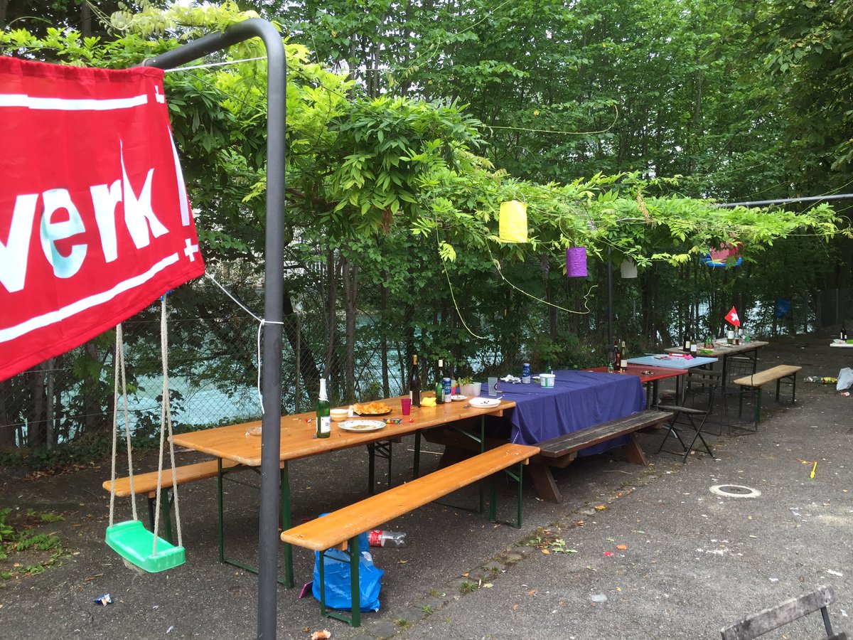 travelstoryCH's tweet photo. das ist nicht euer ernst?? #Arbeitstag #Bern #altenbergstrasse #1august2016 #Nationalfeiertag #schweiz https://t.co/4F0glkReph