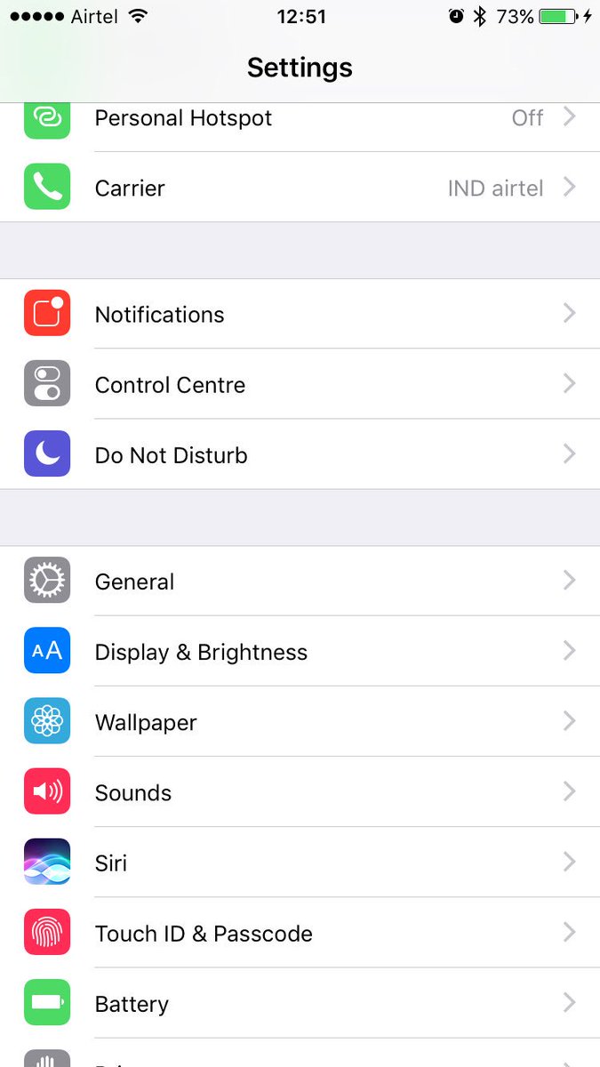 _pankajkapoor's tweet image. Is it only me or text seems to be bit thinner and sharper in #iOS10beta4