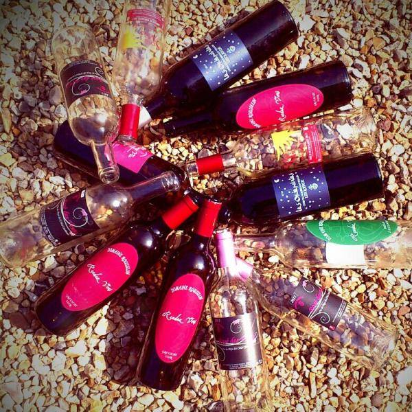 BottlesTrip's tweet photo. Happy d'accueillir le #domainerousselin #roussillon #lesquerde dans la communauté du #vinovoiturage #winelovers https://t.co/5iJVrm8jml