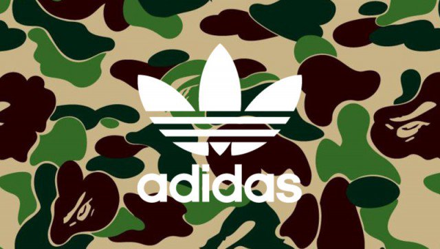StealBoyStyle's tweet photo. Adidas รุ่น NMD R1 ออกแบบกับแบรนด์ BAPE
ใช้วัสดุ Neoprene ทำตัวรองเท้า
จะวางขายเร็วๆนี้ ราคา $150 (ประมาณ 5250 บาท) https://t.co/fsnr51pQZO