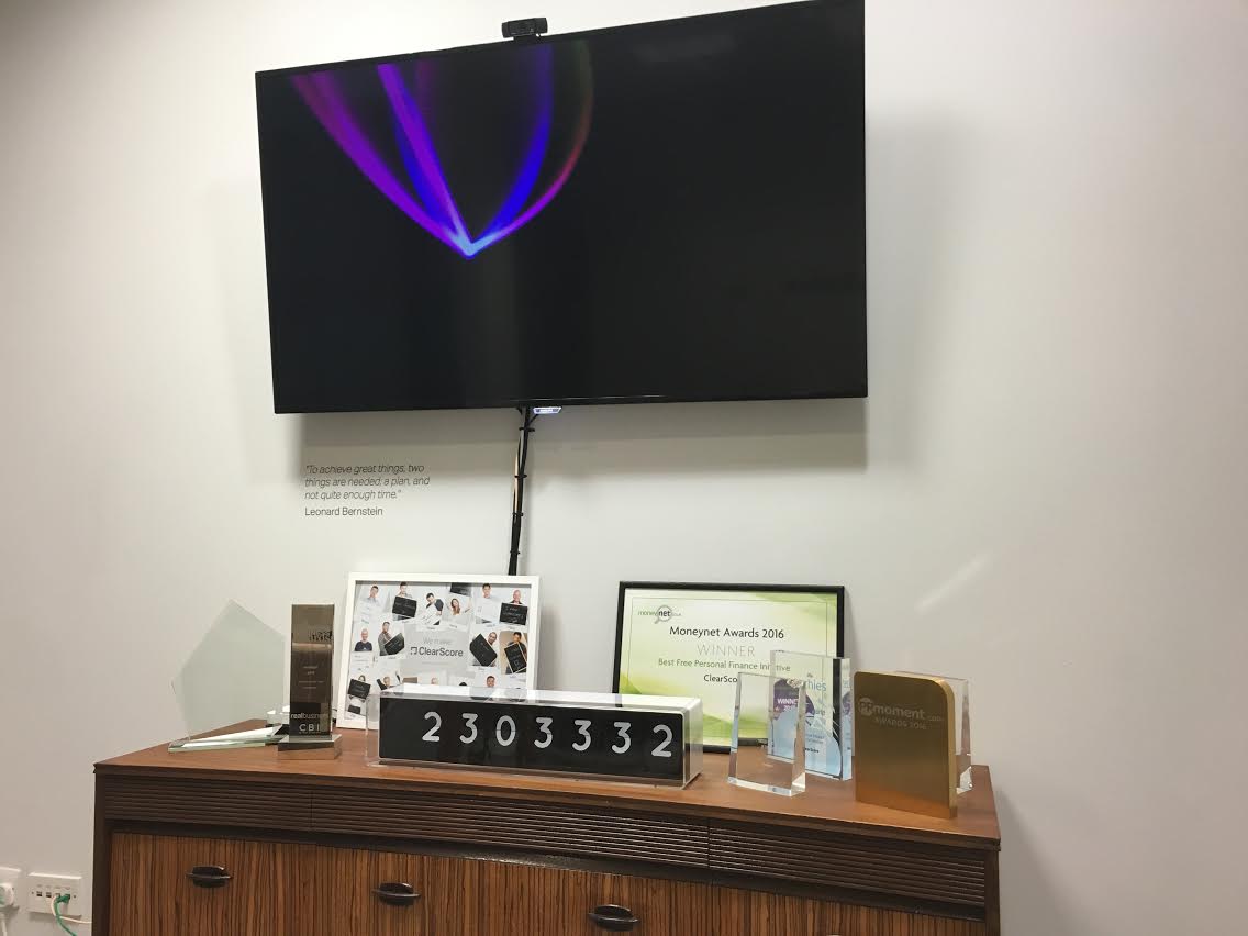 Flapitcounter's tweet photo. @ClearScore user numbers soar past 2.3m - tracked in real-time with #Flapitcounter. Congrats! #creditscore #iot https://t.co/eOCae3cOpm