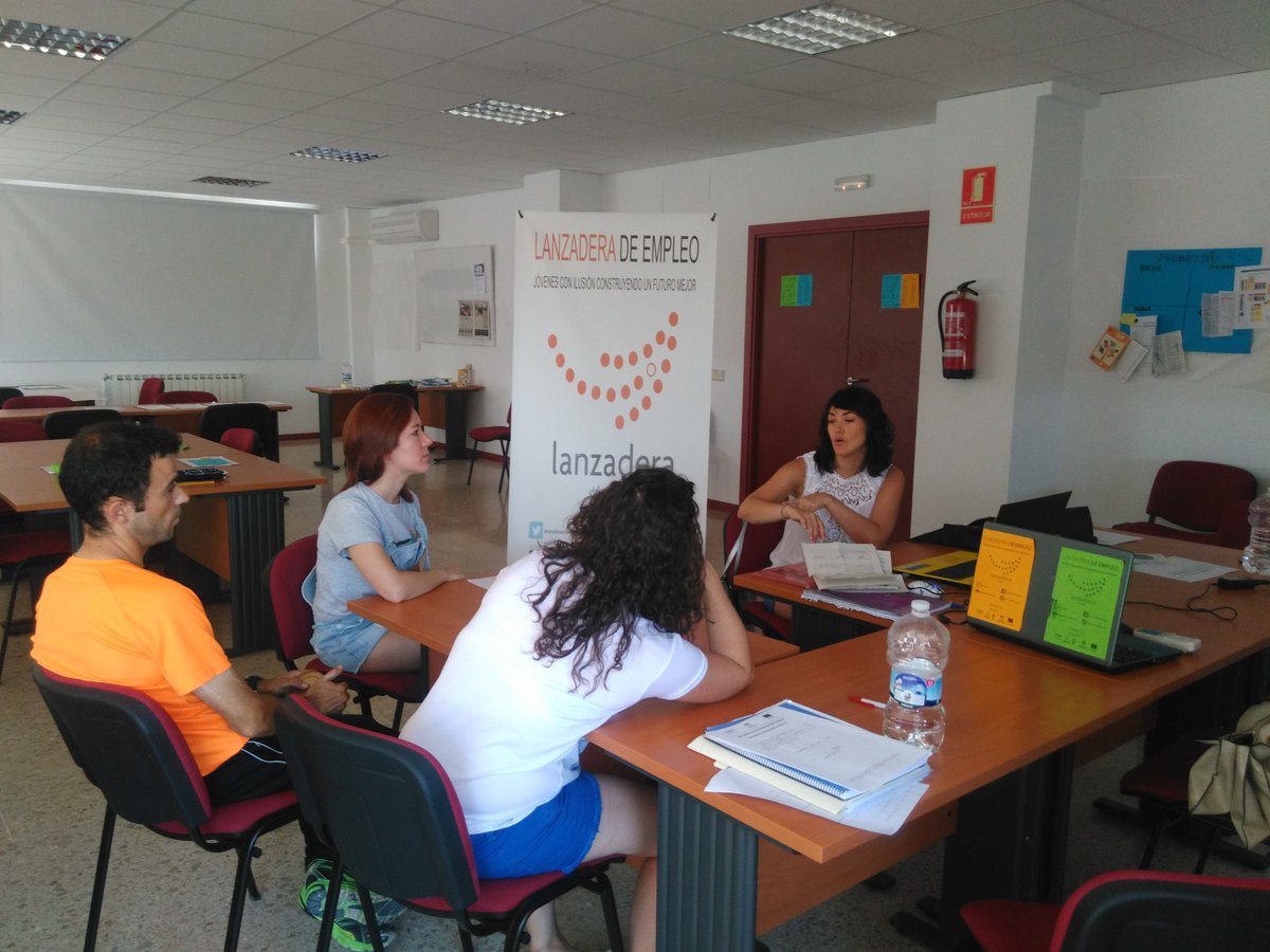 Conocemos mejor el mercado laboral local de la mano de anteriores participantes del equipo 
lanzaderasdeempleo.es/conocemos-el-m…