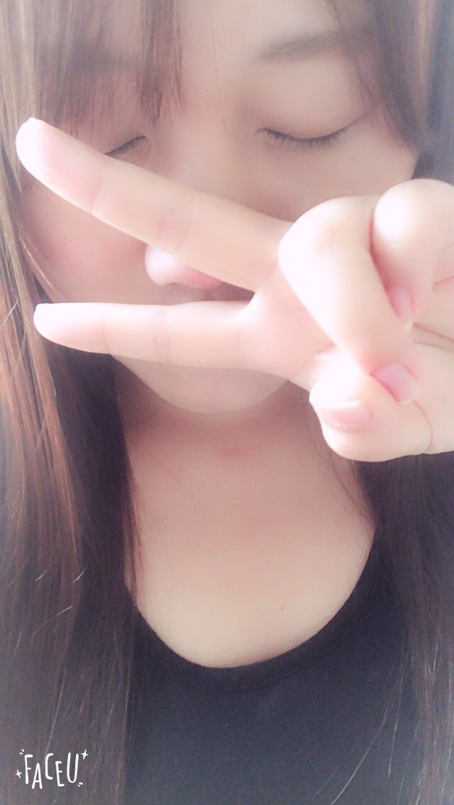 camillevvin0802's tweet photo. i'm 20。🙂 https://t.co/oYcZMdbGak