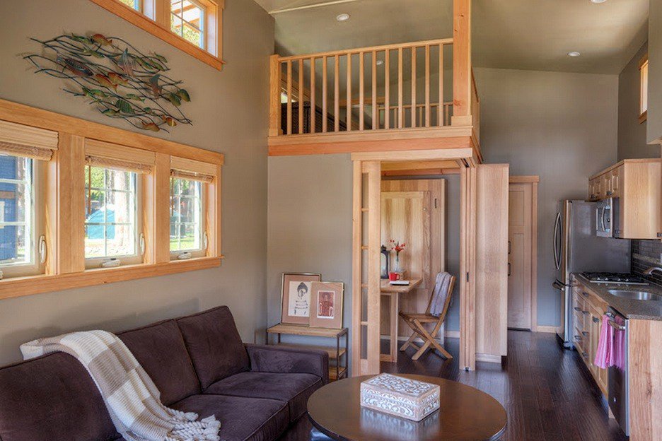TinyHouseTalk's tweet photo. I love this 400sf 'san juan' tiny home: https://t.co/56Ckpeooyw #tinyhouses #parkmodels https://t.co/eTgMPVWw8h