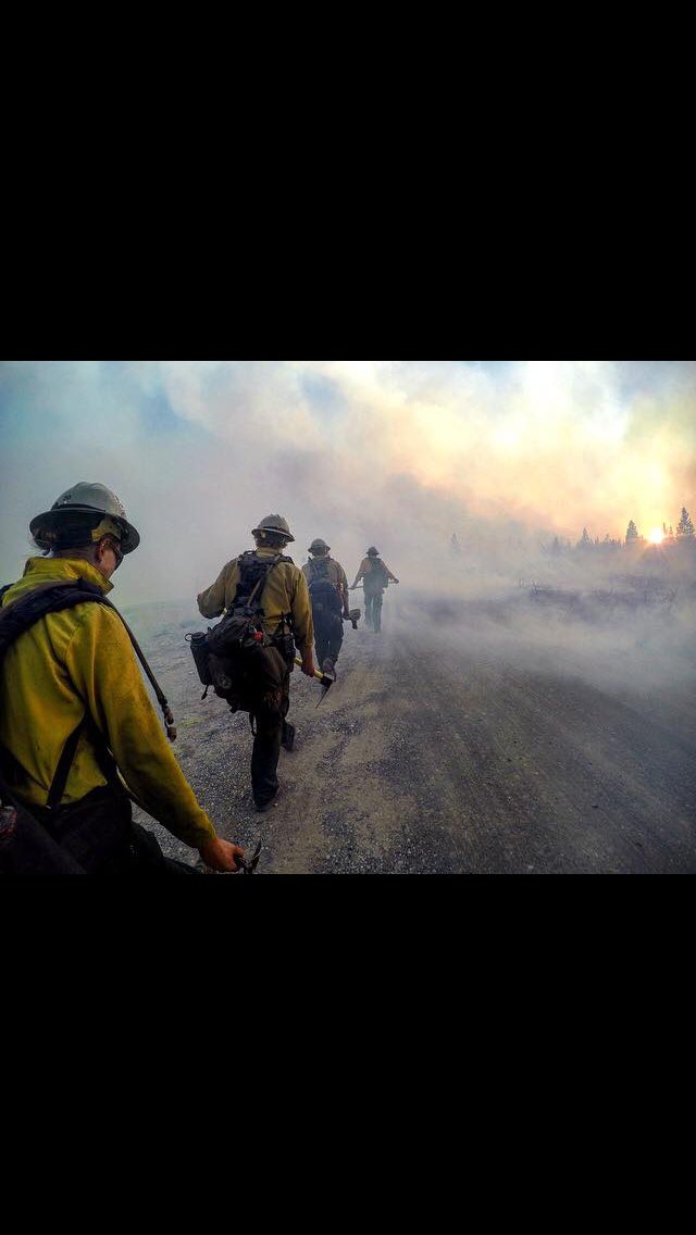 jroachfire9's tweet image. Lava mountain fire!