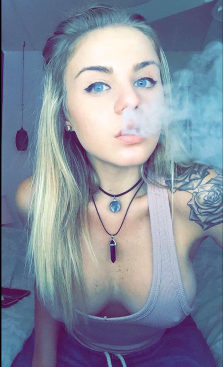 WorldOpenMinds's tweet photo. Buenos días 😍
#Marihuana #Saquen #Hierba #CuatroVeinte
 ✖️OpenMinds✖️ https://t.co/SdNWm3JHKg