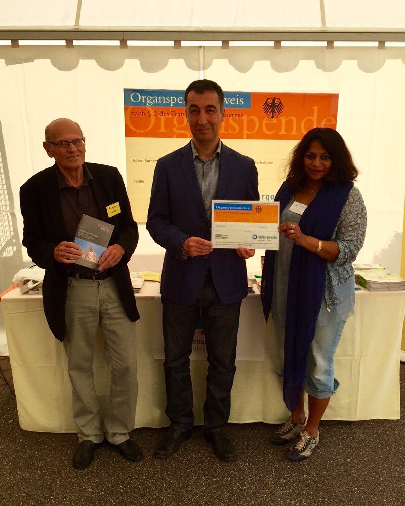Das Thema #Organspende braucht mehr Öffentlichkeit &amp; vor allem Menschen mit #Organspendeausweis. Gerne retweeten