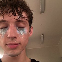 aIphabxtboy's tweet image. rt for your local twink x