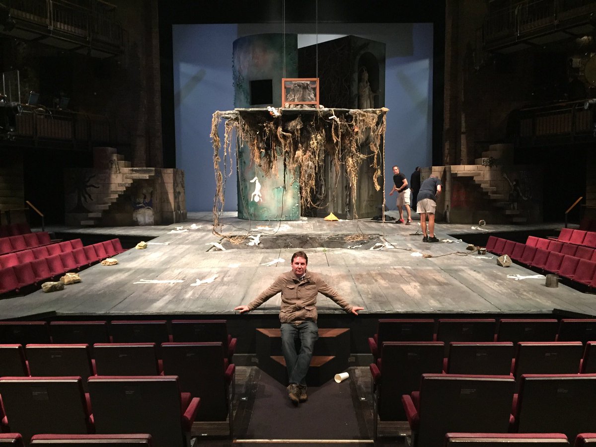 Jon_Actor's tweet photo. And so it begins! 146 miles from @TheRSC to @The_Globe #Stage2Stage for @AutismAllStars https://t.co/iRkUXQKvux https://t.co/NDafGXe8Fh