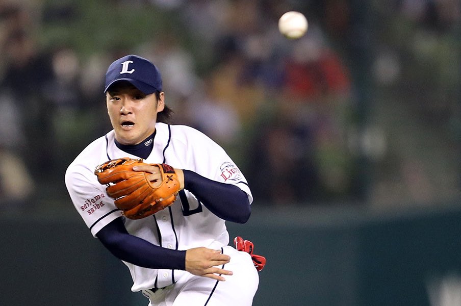 baseball_which's tweet photo. 名手は？
永江恭平:RT
今宮健太:FAV
#seibulions #sbhawks https://t.co/SphTLtVvO1
