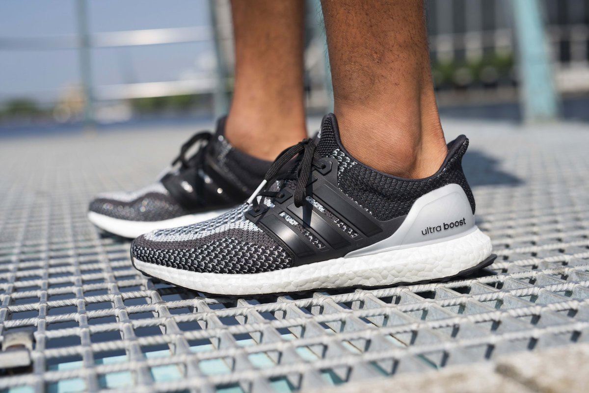 adidas gazelle silver green womens adidas ULTRABOOST 20 MEN'S RUNNING SHOES main image 0