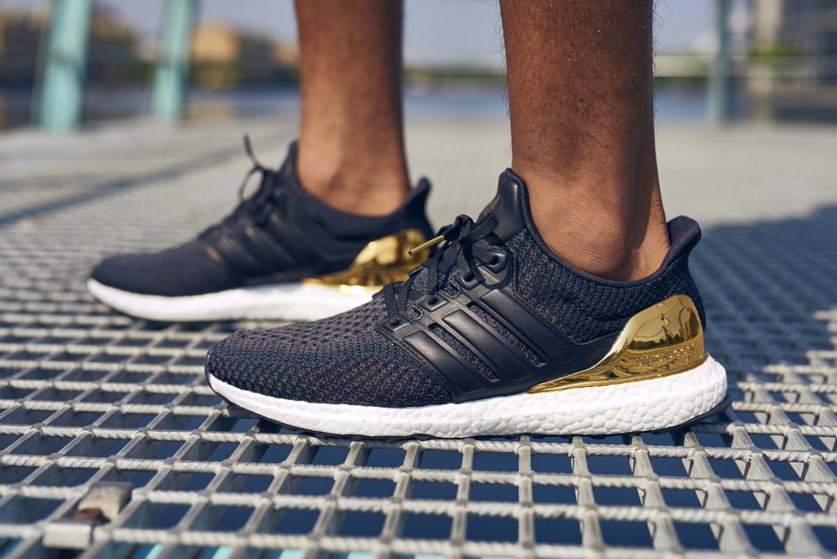 ultra boost metallic pack