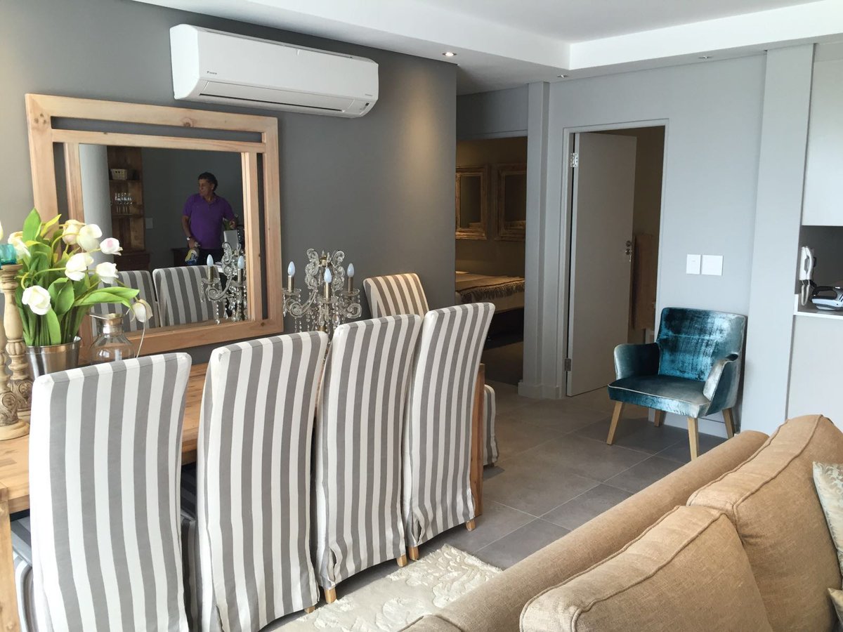 EvoProp's tweet image. SOLD - 2 Bedroom, 2 Bathroom Apartment in the Fairmont, Sea Point. Full asking price - R 4 350 000