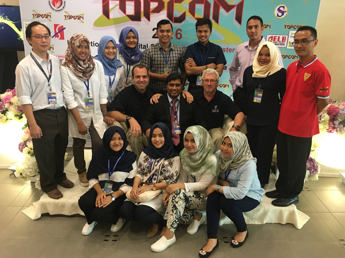 med_safeguard's tweet photo. Group shot from today at #TopCom2016 in #Malaysia #PromKL @dig_prometheus @drrichardlyon https://t.co/nkXhgfnI4I