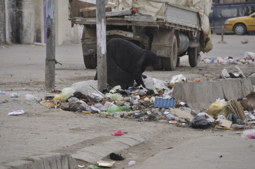 wataan_Iraq's tweet photo. ذولة رااح يوگفون بين يدي الله
راح يسألون وين حقنـه ضااع
��لي يخولهاا بالهم كل سياسي خائن شيعي او سني
#سرقوا_خبز_الشعب https://t.co/jnYXoKnRL9