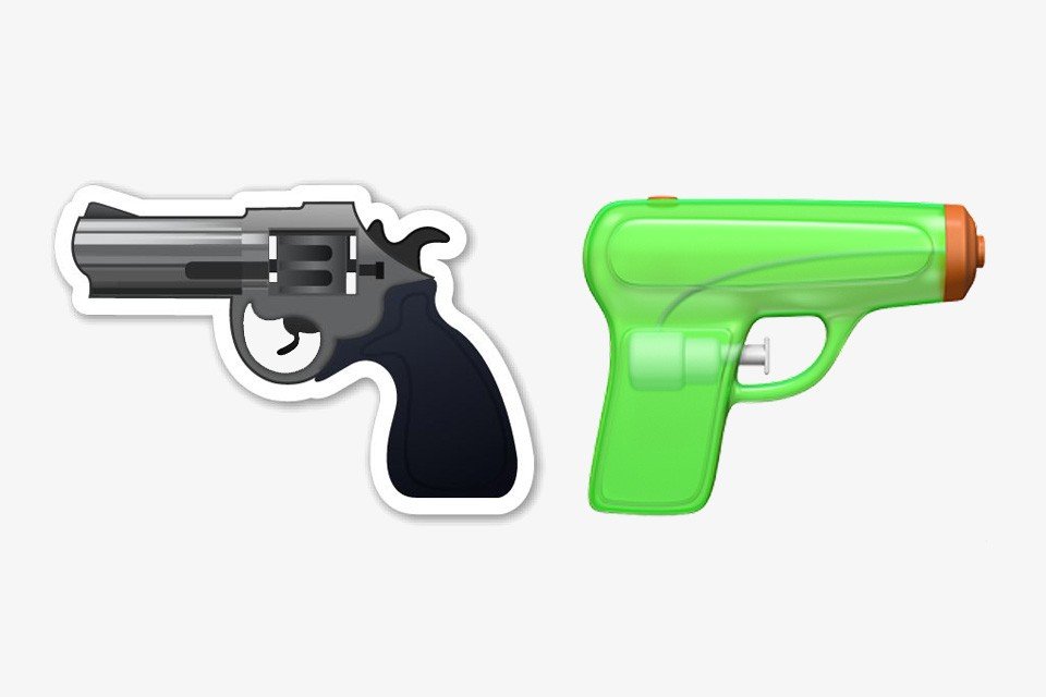 Gun emoji. Эмоджи оружие. Смайлик застрелился. Gun emoji. Пистолет стикер.