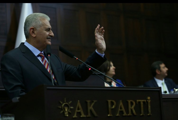 Demokrasi nöbetimizi övgüyle bahseden Başbakanımıza Şanlıurfa halkı adına teşekkür ediyorum. <a href="/BA_Yildirim/">Binali Yıldırım İletişim Ofisi</a>