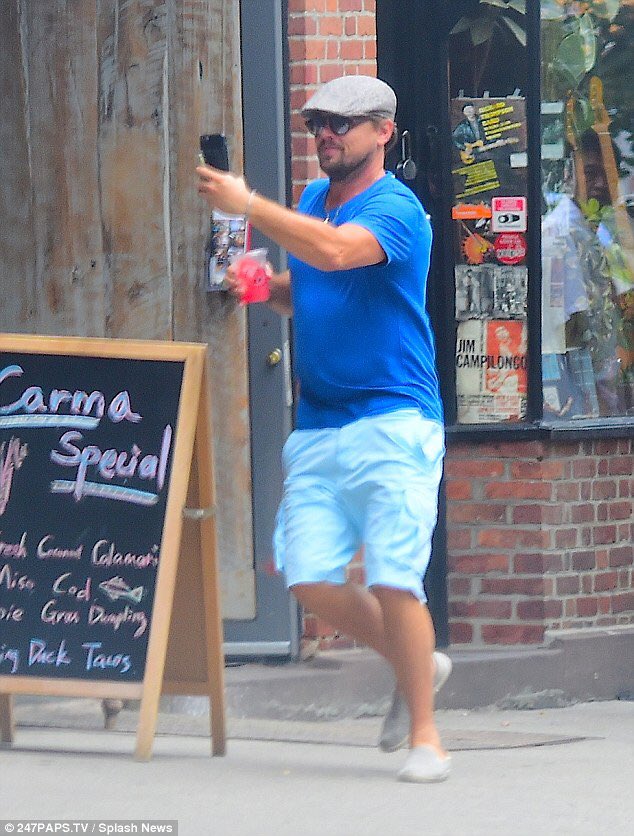 LeoActivities's tweet photo. Leonardo DiCaprio running up to Jonah Hill and pretending to be a fan taking pictures (2016) https://t.co/beOkKuVGWT