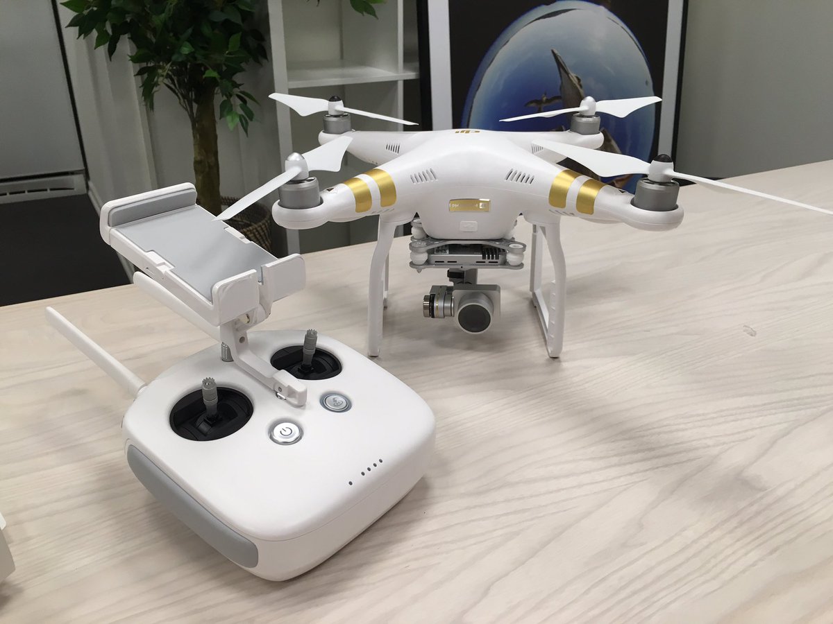 Shakebisaar's tweet image. The new Toy arrived #phantom3 @shakebisaar2 @suneventST #camera4k #4k