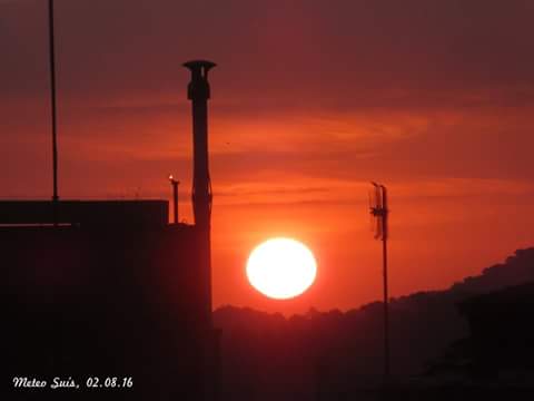 MeteoSuis's tweet photo. Sant Celoni 06.45h https://t.co/HtjU7p54jD