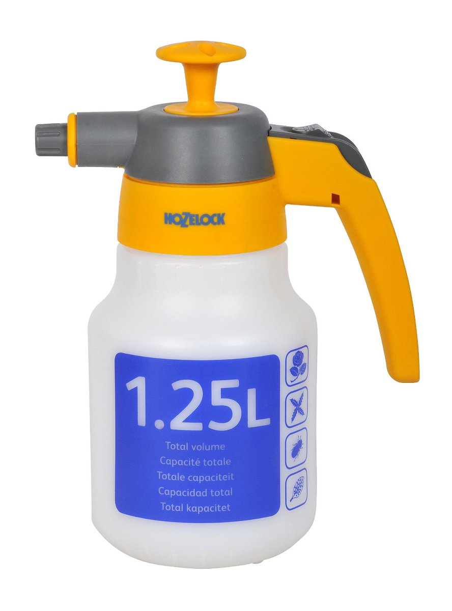 pressuresprayer's tweet photo. Perfect tools to misting pets and spraying plants, get Pressure Hozelock Sprayer VIA: https://t.co/IQ440dBSIm https://t.co/gayWRixTfv