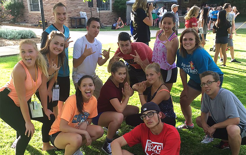 VarsityYearbook's tweet photo. #YERDBLOG: One student shares her staff's journey to solidify the perfect theme. https://t.co/VowtdMg9Yw https://t.co/f14XA0H9F6