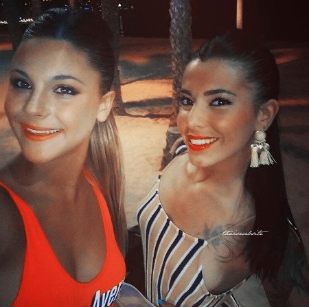 ThaisWebSite's tweet photo. Por las que siempre están, para que siempre estén. @thaisanchez9090 @albamorgan92 https://t.co/gOOqLCyWEh
