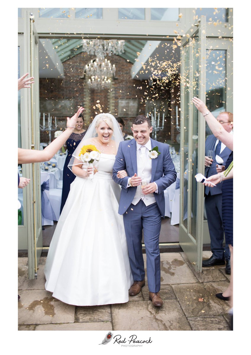 redpeacock85's tweet photo. https://t.co/w0oPK2QjNI
#wedding #photography #sunflowers #bedfordshire
@OffleyPlace https://t.co/EEBMUvDr2n