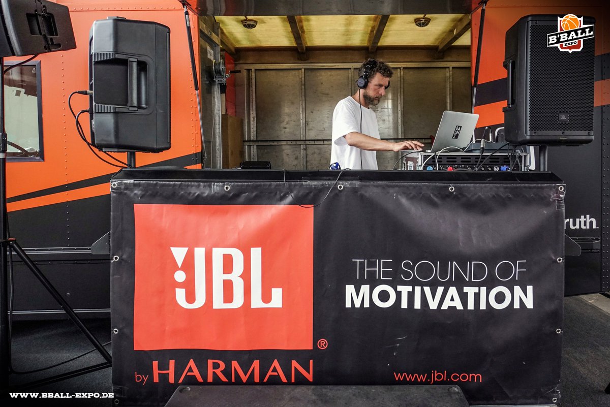 bballexpo's tweet photo. Thanx 2 @JBLaudio! #bballexpo #basketball #berlin https://t.co/XF2XadU8Cb