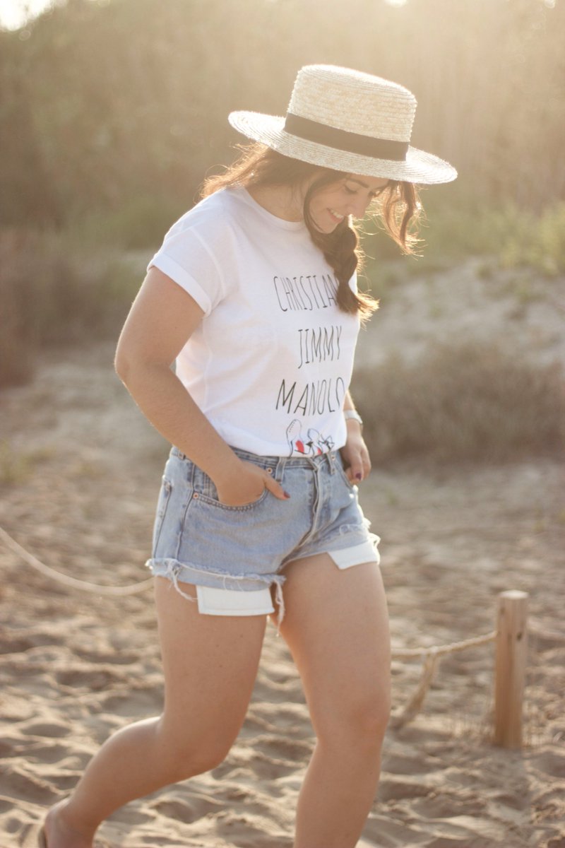 iireniitamillan's tweet image. Buenísimos días ! Nuevo post disponible con camiseta de @peonycrown littlegirlinheels.com/2016/08/02/246…