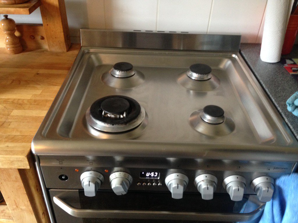 EcoCleanLDN's tweet image. Cleaning in Finsbury Park .. Naturally we are doing a great job. Thanks to my staff 👍🏾