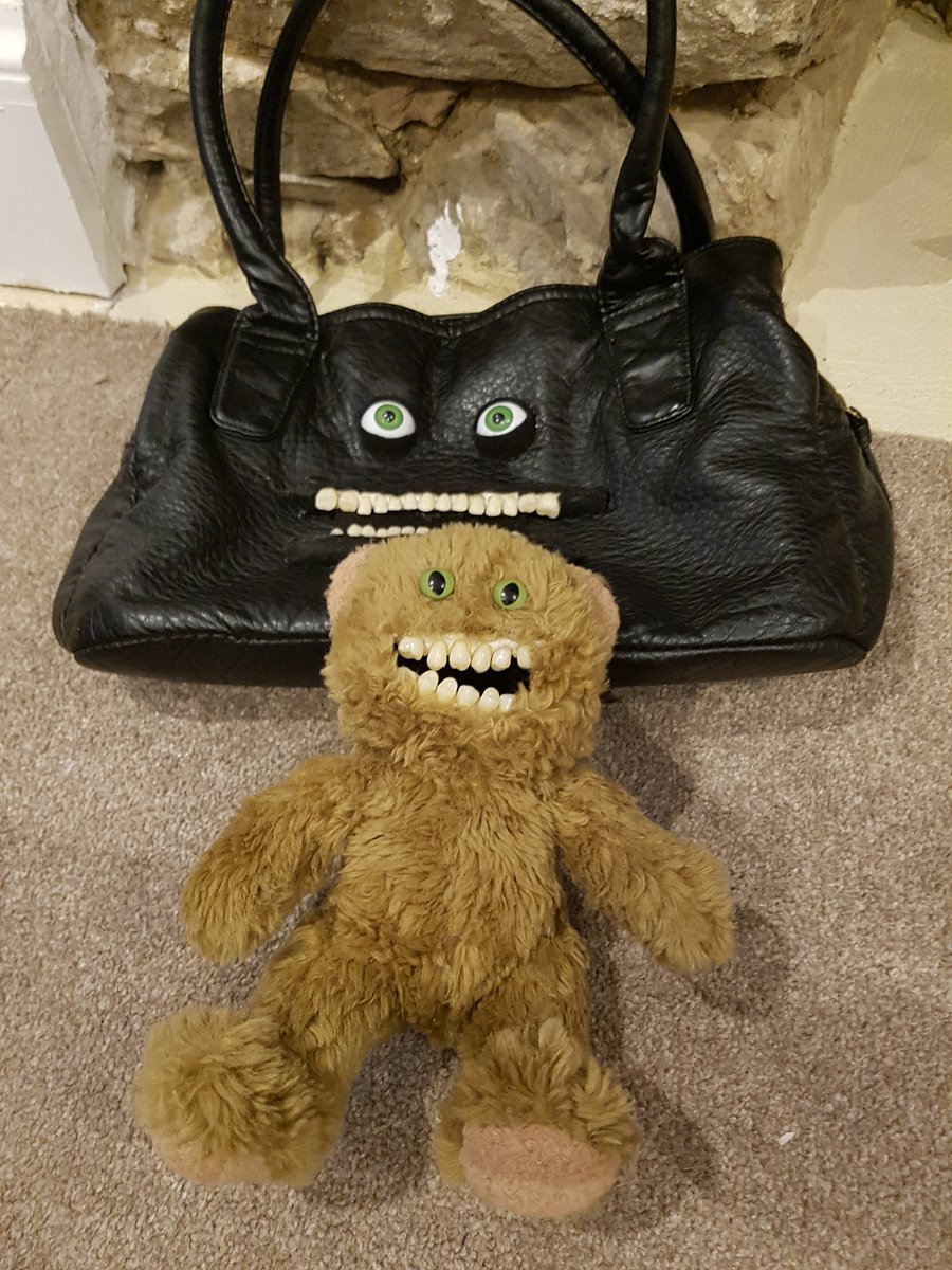 CreationsFluffy's tweet photo. Bear has teeth and I may have made a slightly creepy horror handbag too!! https://t.co/Wi66rZkWLm