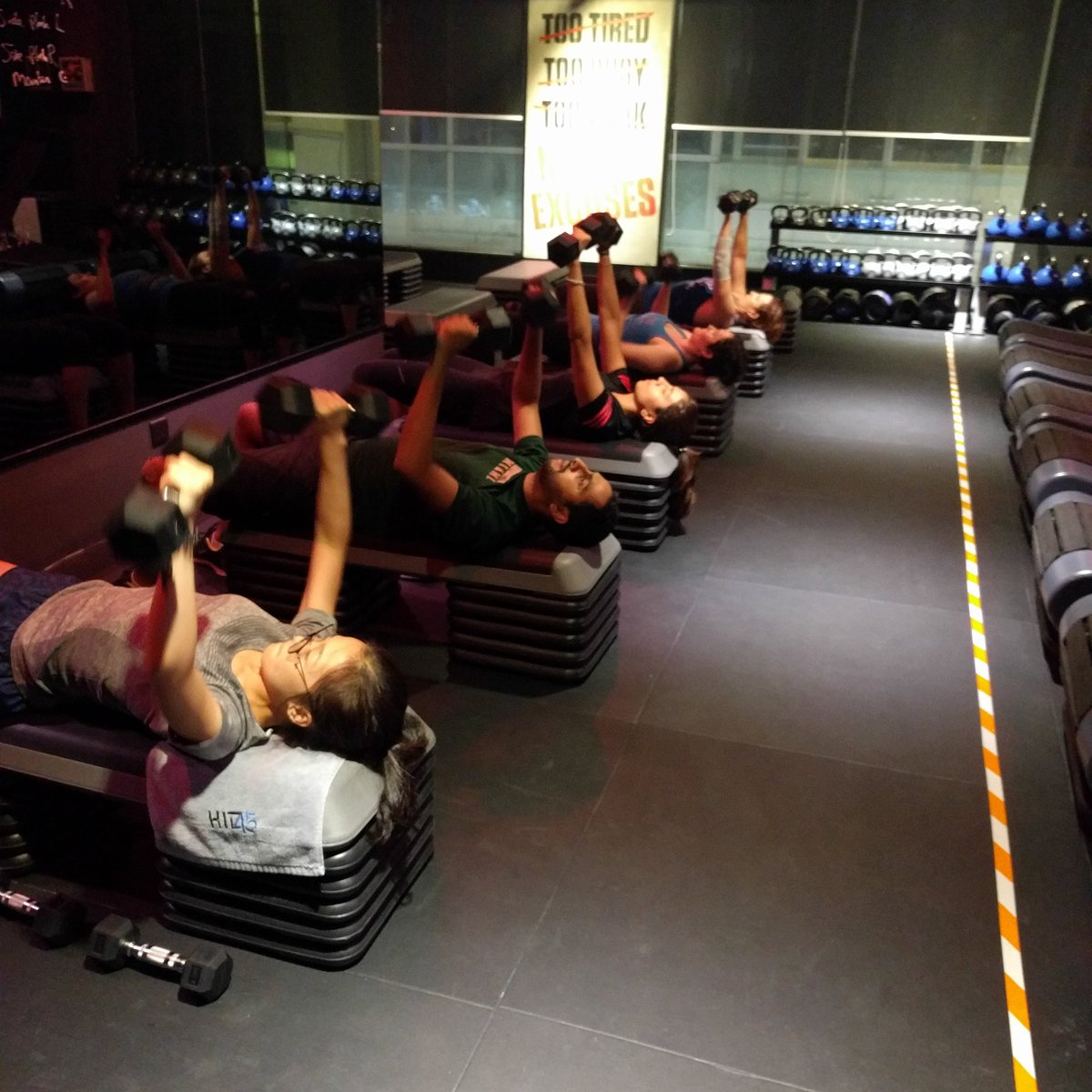 Hit45hk1's tweet photo. 7pm you smashed it!? https://t.co/b8Gc2qSQbt