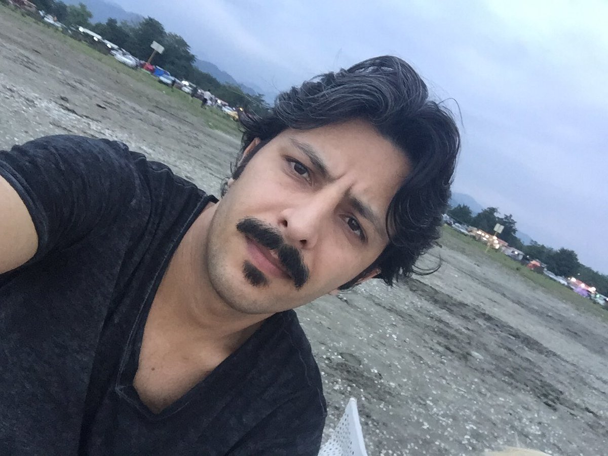 ashkabos tweet media